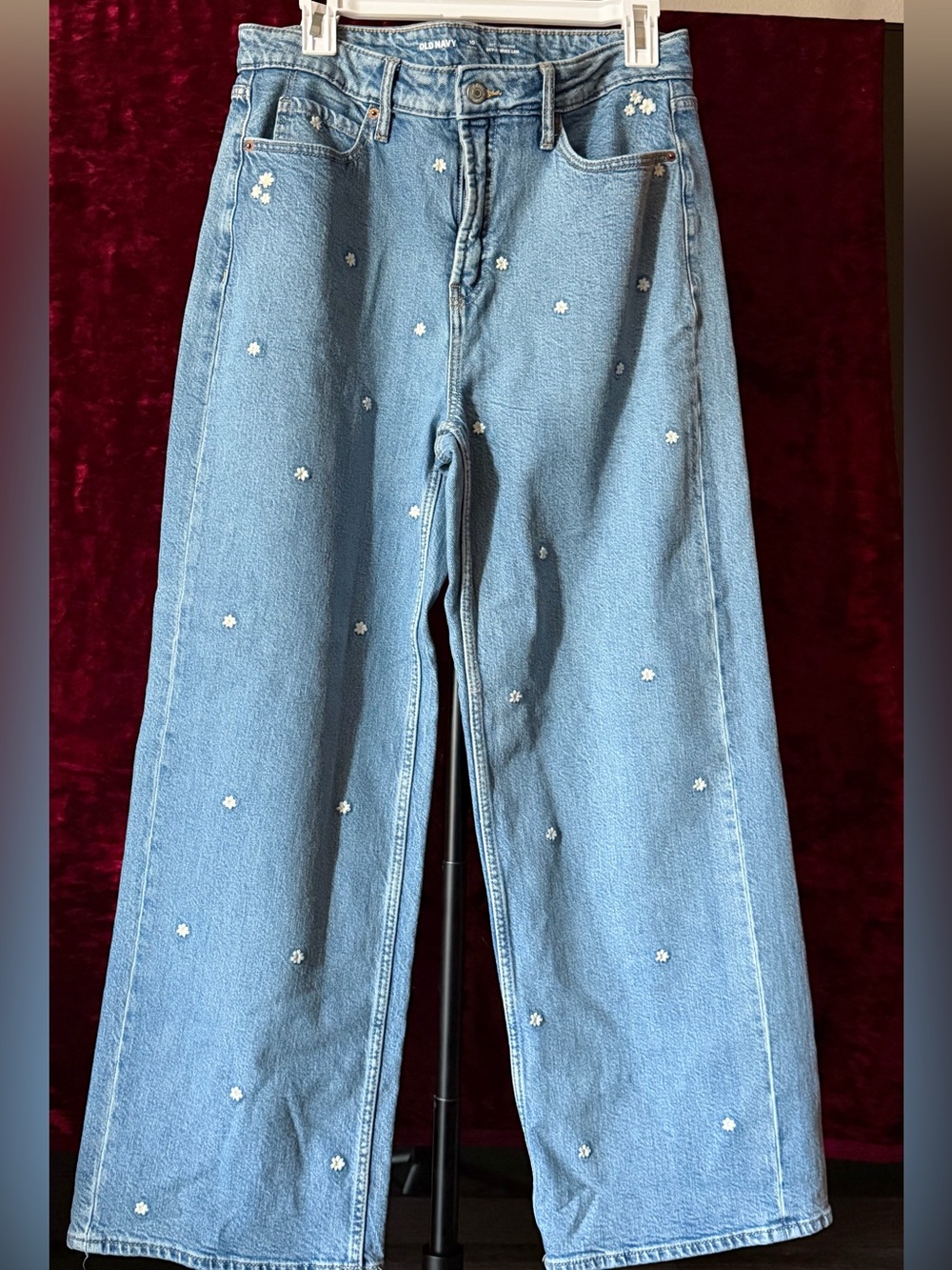 Old Navy Light Blue Wide-Leg Jeans with White Daisy Embroidery